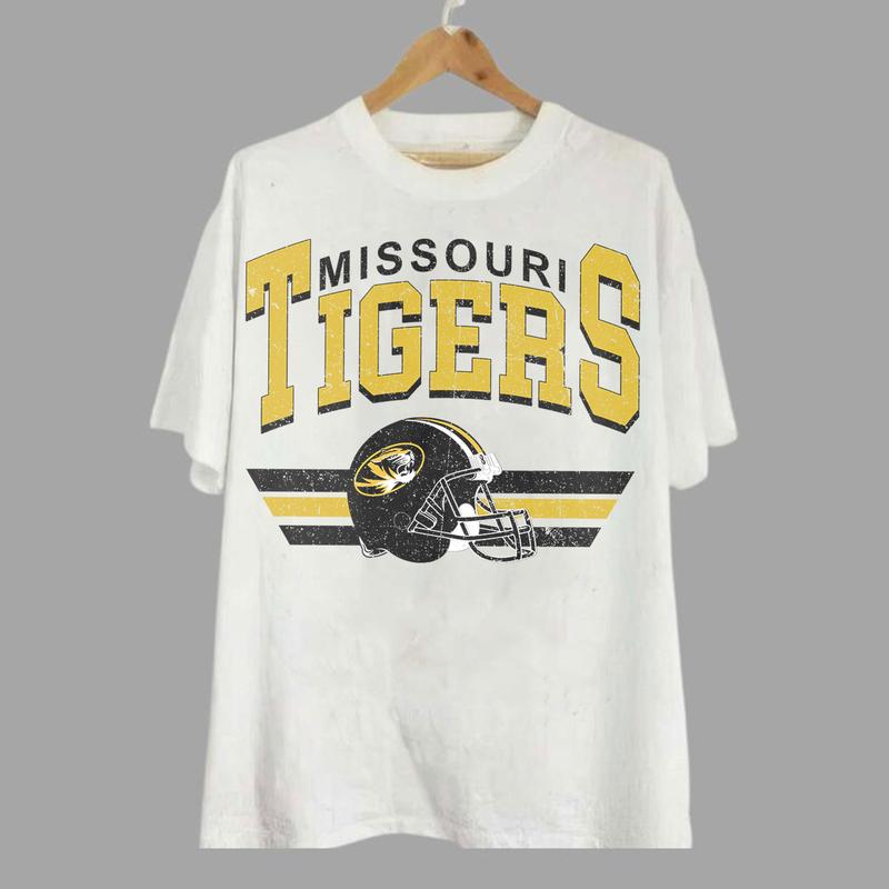 Missouri Tigers Vintage Football NCAA Sweatshirt - Tshirt - Hoodie, University of Missouri Unisex Football NCAA Shirt, Unisex Vintage NCAA Shirt, Clas