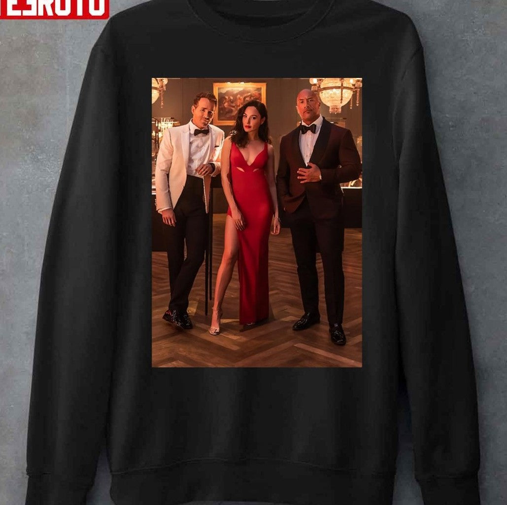 Ryan Reynolds Gal Gadot Dwayne Johnson Red Notice Unisex T-Shirt