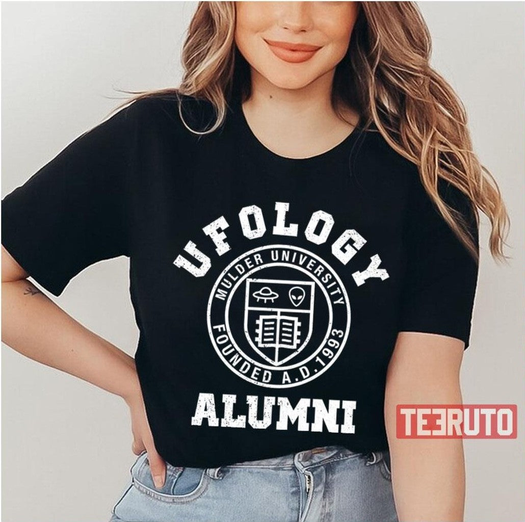 Mulder University Ufology Alumni X Files Unisex T-Shirt