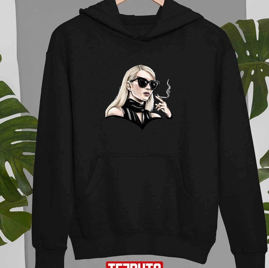 Smoking Queen Scream Queens Gift For Fans Unisex T-shirt