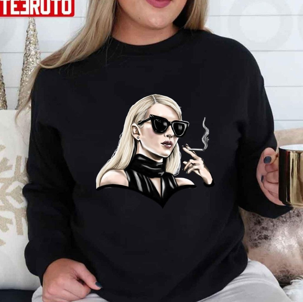 Smoking Queen Scream Queens Gift For Fans Unisex T-shirt