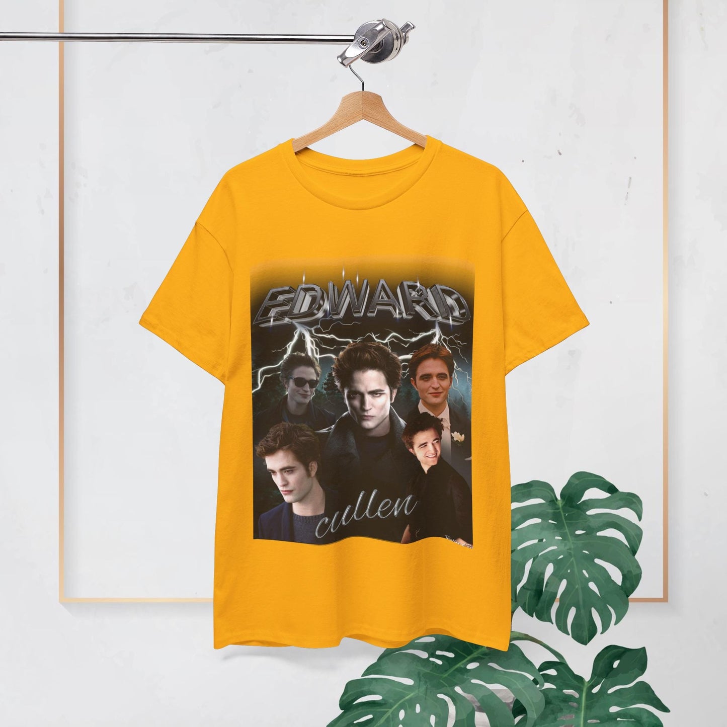 Edward Cullen twilight saga shirt,for aunt,jacob black,alice cullen tshirt,jasper hale twilight shirt,robert pattinson shirt,bella swan