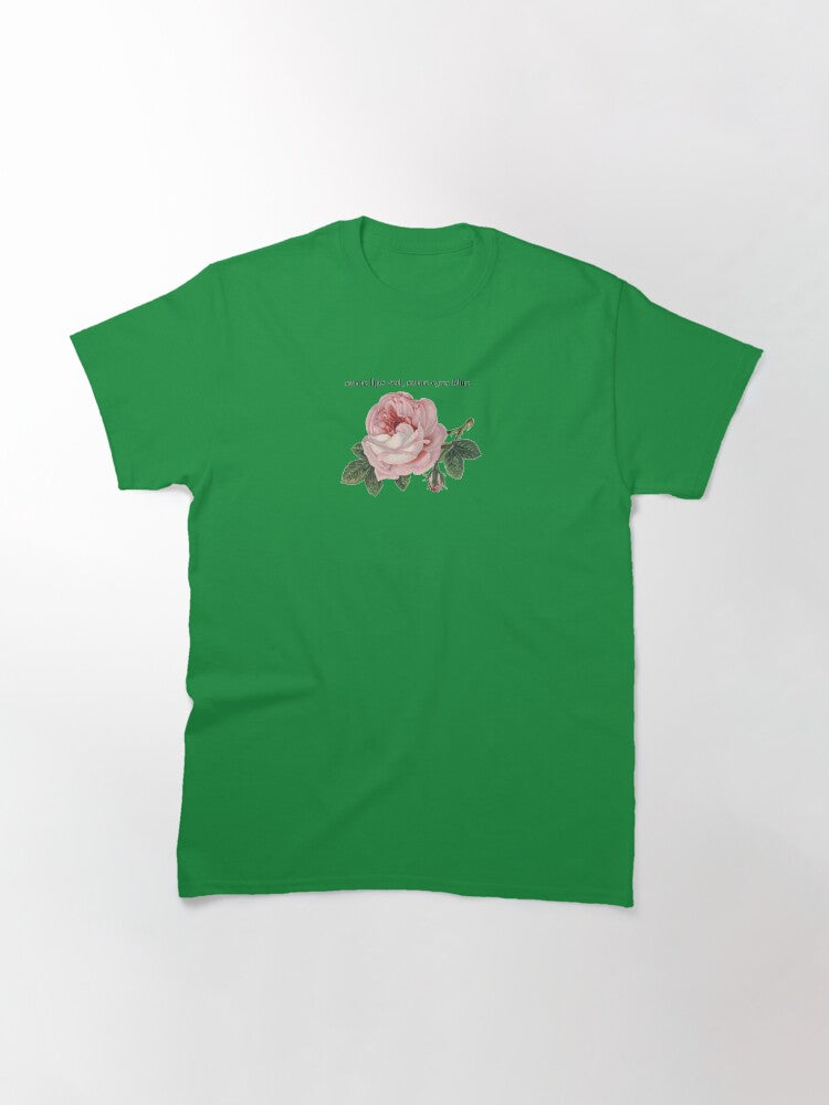 same lips red, same eyes blue Classic T-Shirt