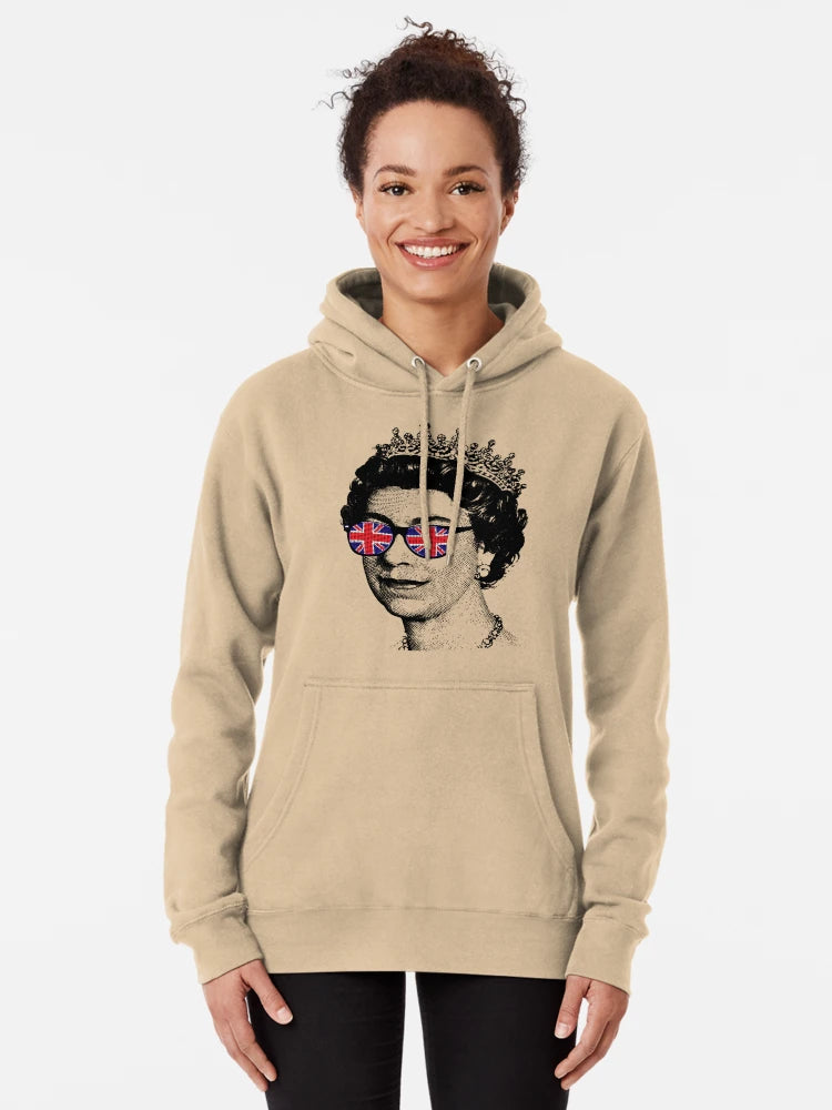 Queen's Platinum Jubilee. Union Jack Sunglasses Queen Classic T-Shirt