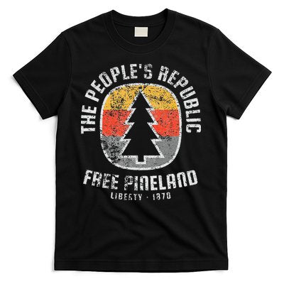 Badge American Marauder Free Pineland retro Camping T-Shirt